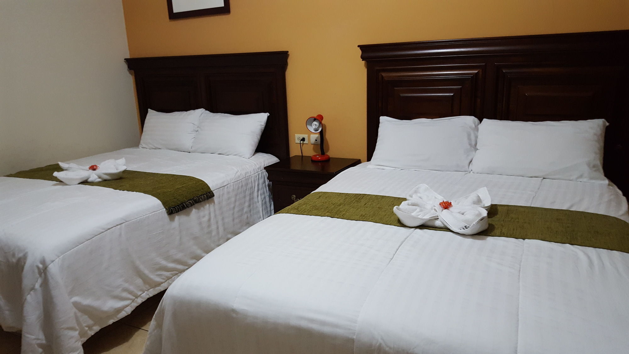 Apart Hotel Pico Bonito La Ceiba Eksteriør bilde